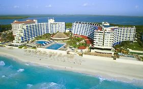 Crown Paradise Club Cancun - All-Inclusive Resort